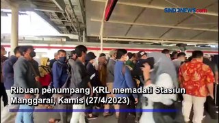 Lagi! Ribuan Penumpang Padati Stasiun Manggarai