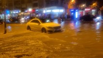 Sağanak yağış İzmir ve Aydın'da etkili oldu