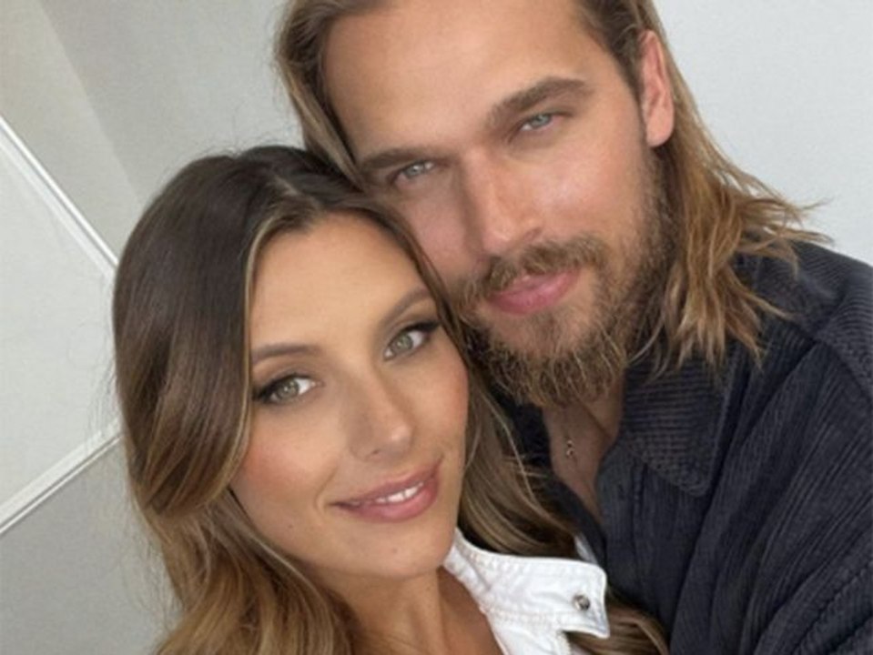 "Cela fait cinq mois que nous gardons le secret", Camille Cerf et si chéri Théo annoncent un heureux événement !