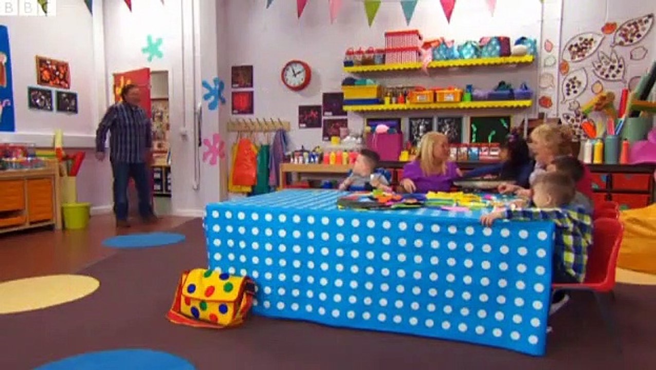 Tiny Tumble Run Down Robot - full episode