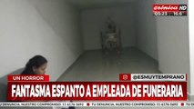 ¡Fantasma espantó a empleada de casa funeraria!