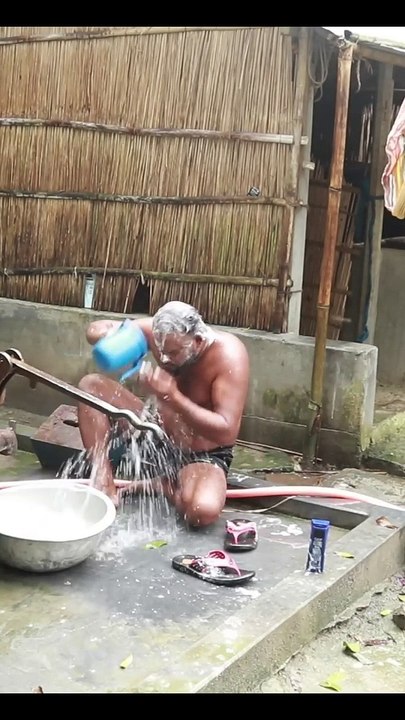 BEST FUNNY SHAMPOO PRANK ON BATH MAN! _ SAGOR BHUYAN_HD