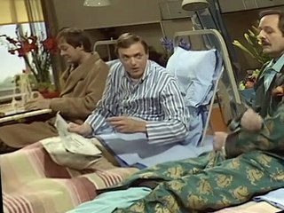 Only When I Laugh S03 E04