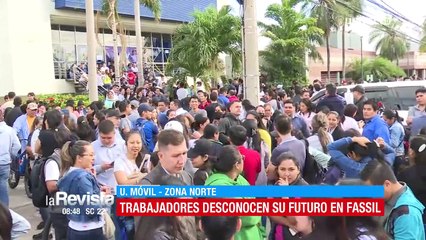 Скачать видео: Trabajadores del Banco Fassil ven con incertidumbre su futuro y esperan reunión con el interventor