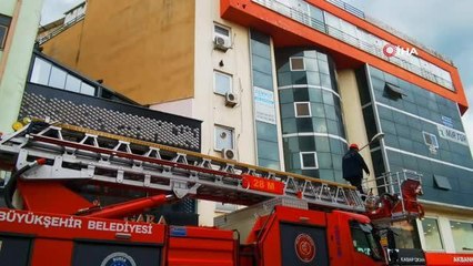 Mahsur kalan karga böyle kurtarıldı