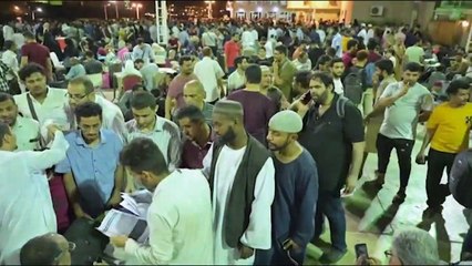 Desespero pela fuga em meio aos combates sem trégua no Sudão