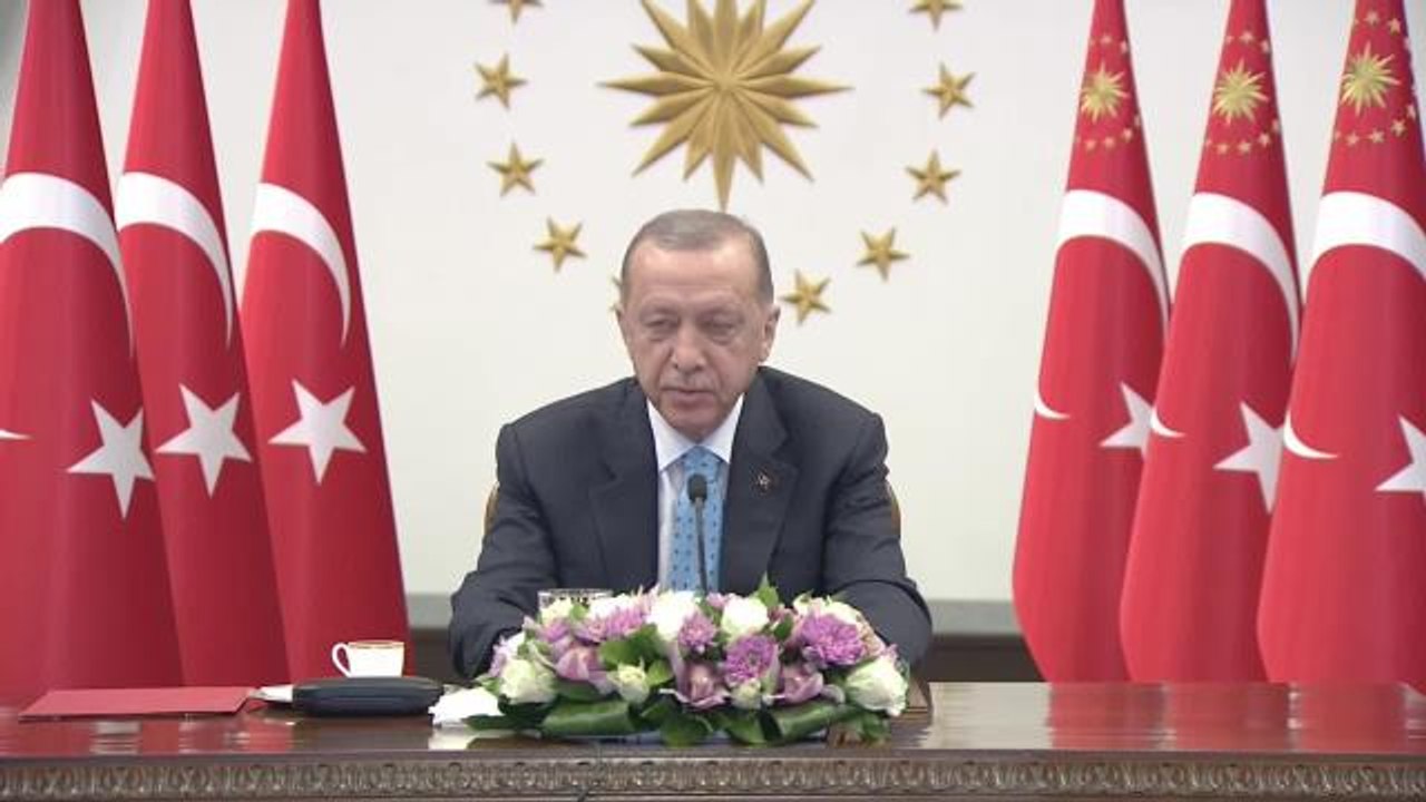 Erdoğan, Akkuyu Nükleer Santrali'ndeki 'Yakıt Getirme Töreni'ne Ankara'dan Canlı Bağlantı ile Katıldı: "İkinci ve Üçüncü Nükleer Santrallerimiz İçin...