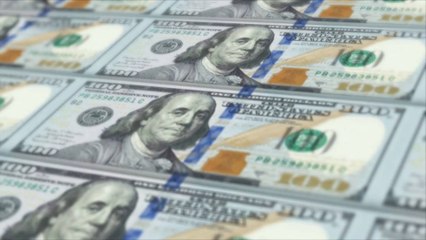 US Economic Growth Slows, Jobless Claims Fall