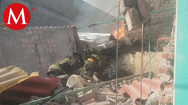 Reportan dos perritos atrapados tras explosión y derrumbe en casa de Iztapalapa