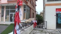 Ataşehir'deki CHP Seçim İrtibat Bürosu'na saldırıya ilişkin 6 şüpheliden 1'i tutuklandı