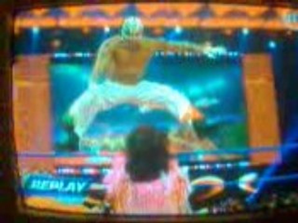 619 De Rey Mysterio sur Edge + West Coast Poap sur Vickie G.
