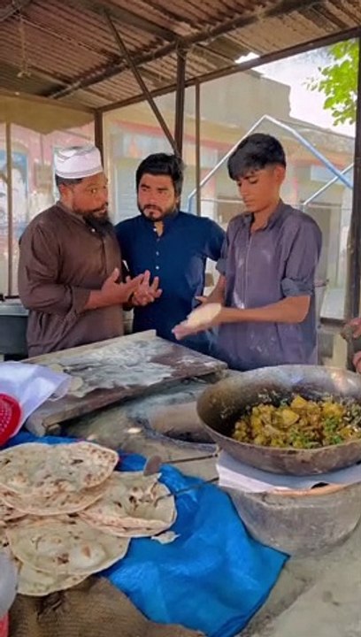 1 Lemo Se Khaya Free Khana | Khizar Omer Funny Video 2023