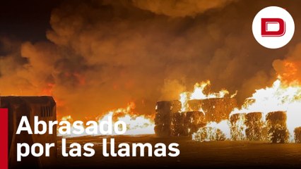 El incendio que ha calcinado una planta de reciclaje en Colmenar Viejo