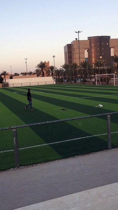 Some person playing cricket 