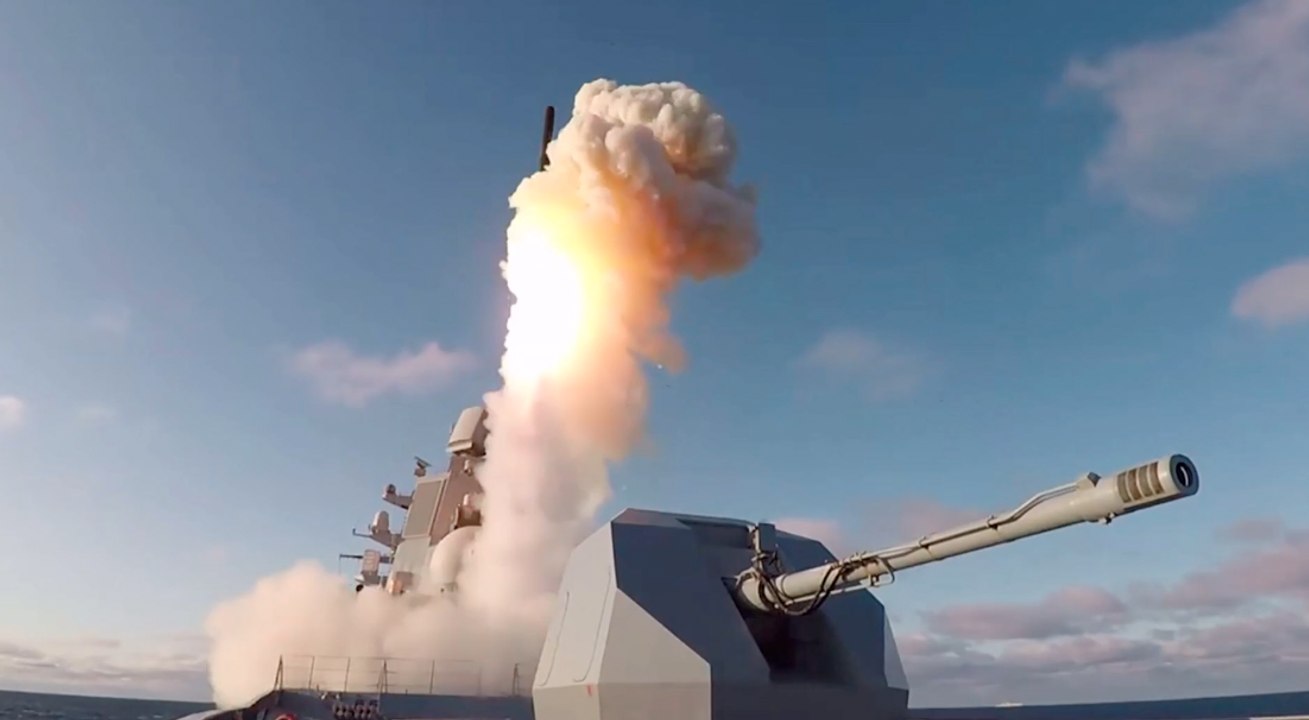 Russisches Militär wendet neue Taktik von Luftschlägen an!