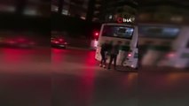 Adana'da patenli gençlerin tehlikeli yolculuğu kamerada