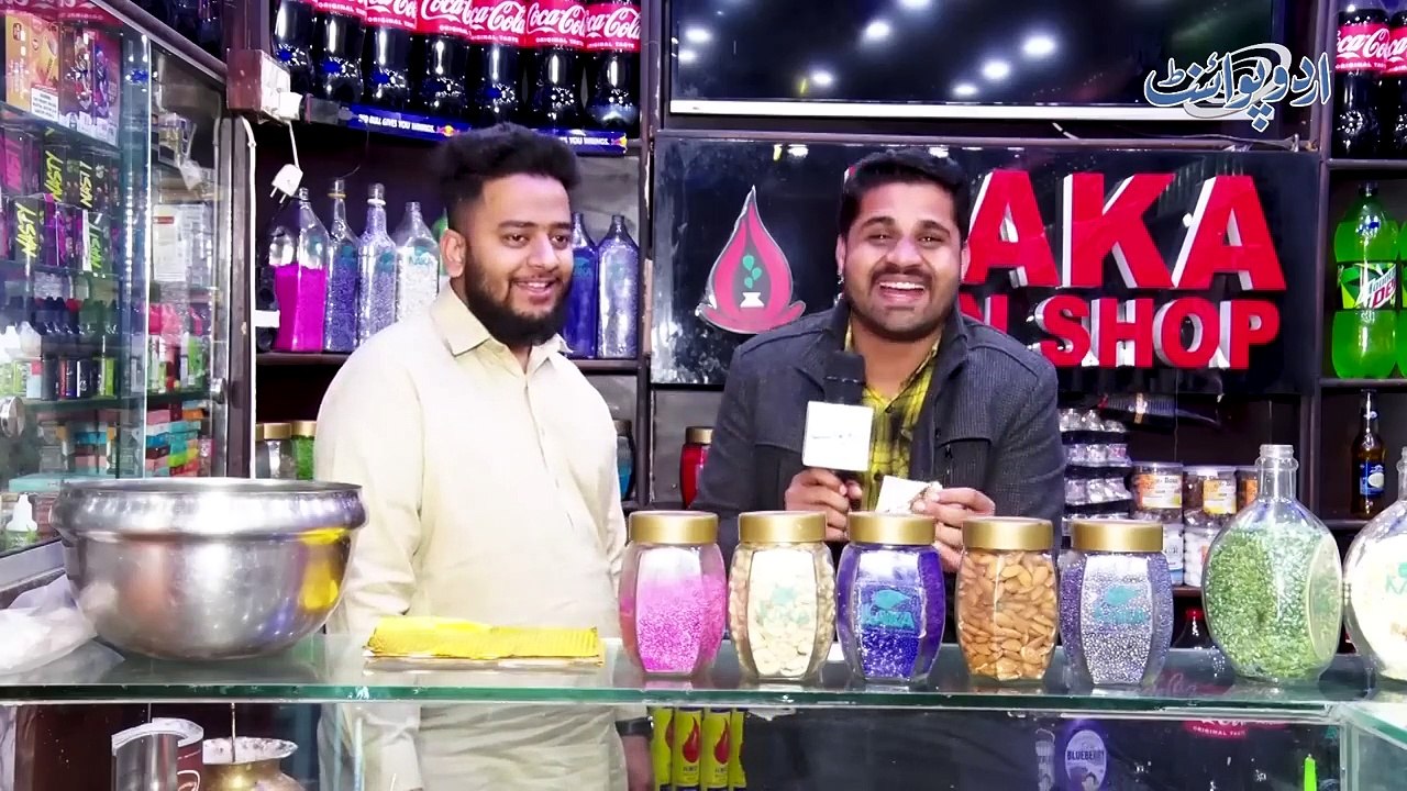 Gold Pan Sell Karne Wala Famous Pan Wala - Log Pockets Bhar Bhar Kar Pan Khane Jate Hain