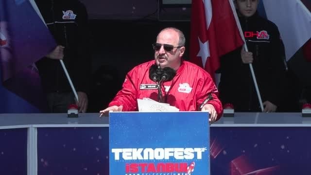 BAKAN VARANK BURADA DÜNYANIN EN BÜYÜK UZAY VE HAVACILIK FESTİVALİ YAPILIYOR