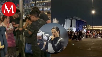 Primeros fans de Rosalía llegan al Zócalo de la Ciudad de México para concierto