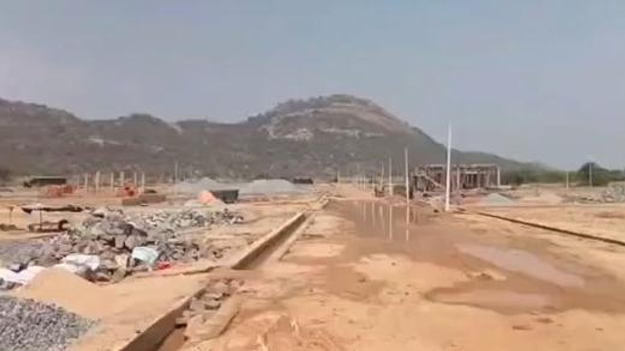 వనపర్తి: గ్రామస్తుల కోసమే ఆర్ అండ్ ఆర్ ప్లాట్లు