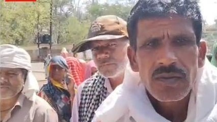 गुना: दबंगों ने बंद किया रास्ता, ग्रामीणों ने किया विरोध प्रदर्शन