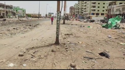 صور خاصة بالعربية لآثار الدمار بالسوق المركزي بمدينة بحري