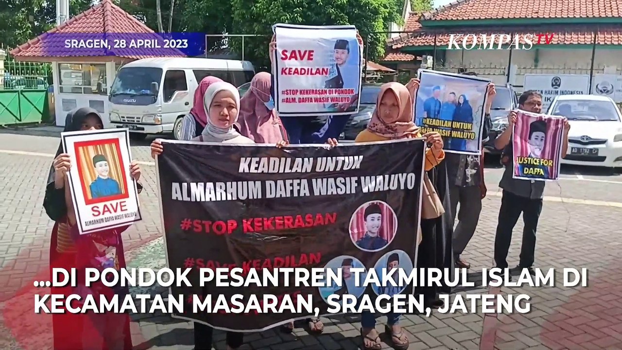 Keluarga Santri yang Tewas Dianiaya Senior Datangi Pengadilan dan Menuntut Keadilan