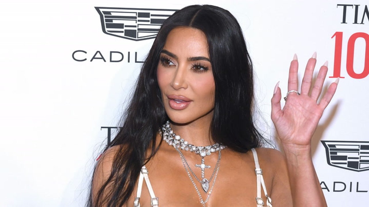 Kim Kardashian heißer denn je: Nippelblitzer auf dem roten Teppich