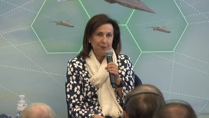 Robles: "No hay ninguna tropa de la OTAN en Ucrania"