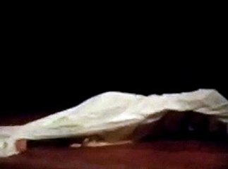 अभिनय से आठ चरणों में बताई इंसान की वर्तमान जीवन दशा