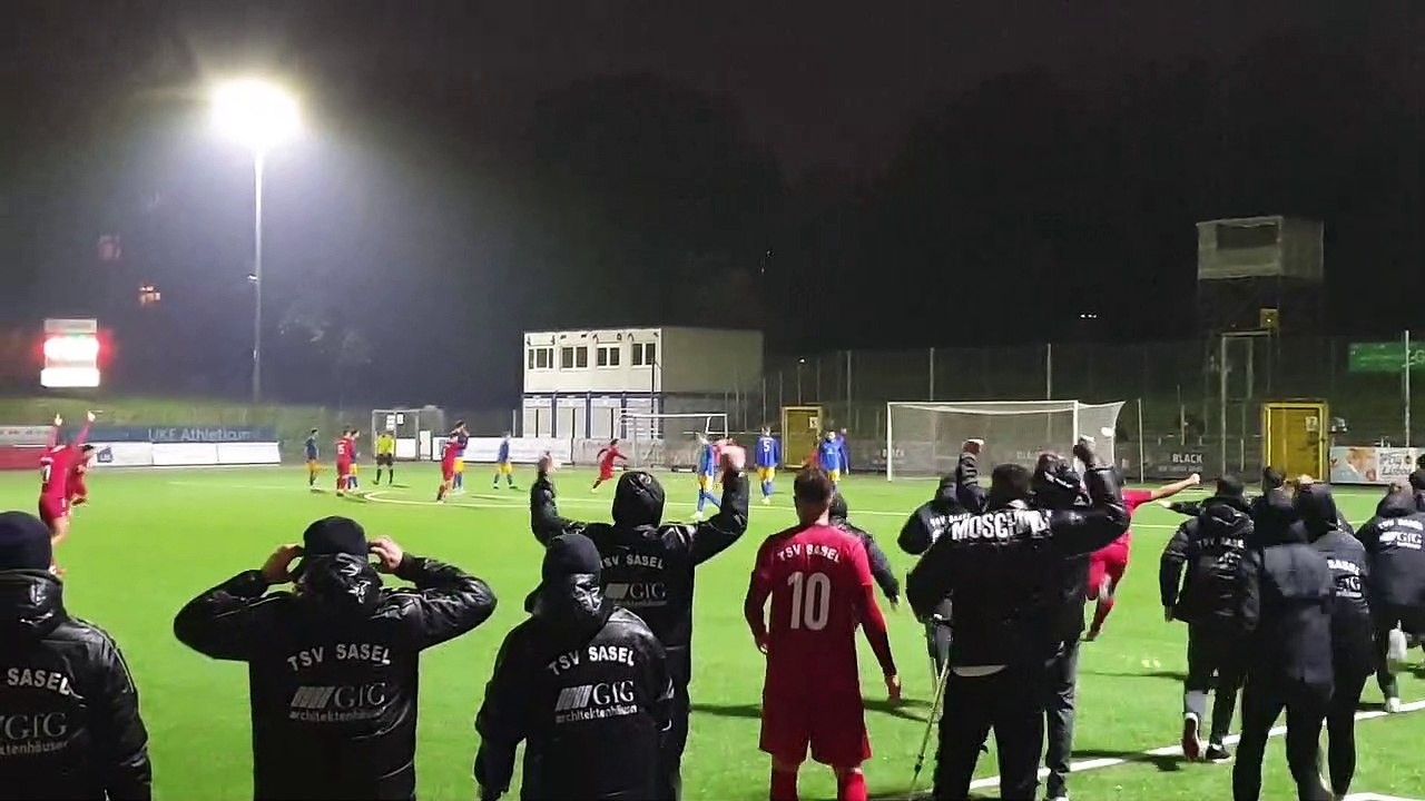 Das 3:0 für Sasel, der Jubel und der Schlusspfiff: Die Meisterschaft ist perfekt!