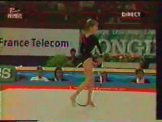 Eva Serrano cerceau Bercy 1993