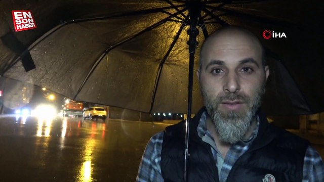 Mersin'i dolu ve sağanak vurdu: Yollar dereye döndü