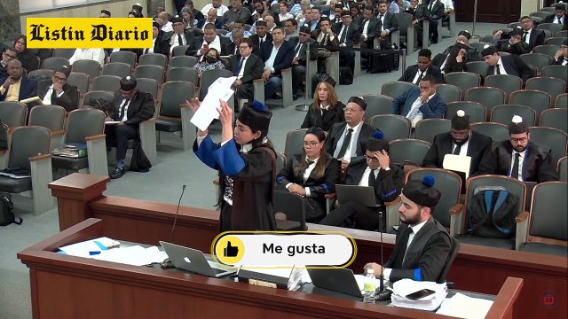 YENI BERENICE CHOCA CON LOS ABOGADOS DE JEAN ALAIN Y OTROS IMPUTADOS DEL CASO MEDUSA