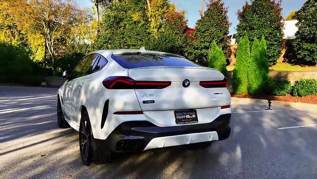 2022 BMW X6 - interior and Exterior Details