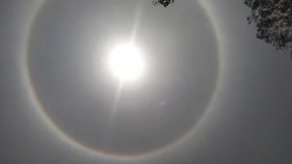 वाराणसी के आसमान में दिखा कुछ ऐसा नजारा... सब रह गए हैरान, देखिए लाइव वीडियो