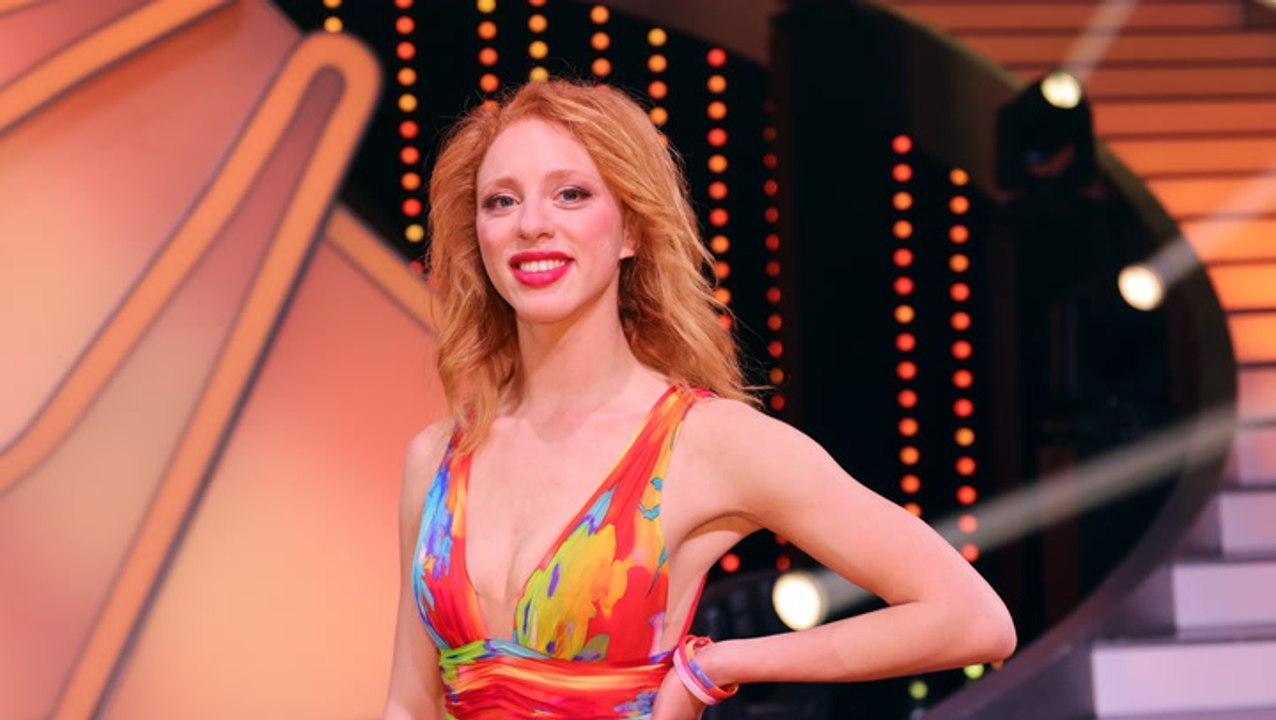 Anna Ermakova bei „Let's Dance“: Kürzer kann ihr Kleidchen nicht sein