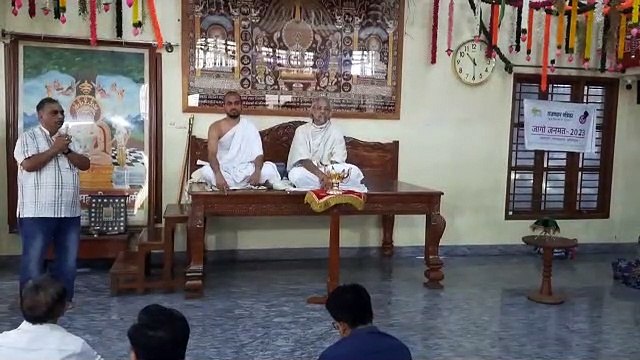 मतदान करें और राष्ट्र निर्माण में सहयोगी बनें