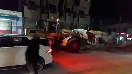 Yeumbeul/ Opération de désencombrement de la voie publique: Plusieurs cantines et lieux de vente  démolis