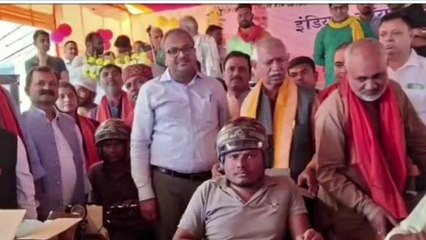 सारण: महाराजगंज सांसद ने दिव्यांगों के बीच उपकरण का किया वितरण, लोगों ने कही यह बात