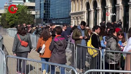 İngiltere'deki Türk seçmenlerden sandığa yoğun ilgi