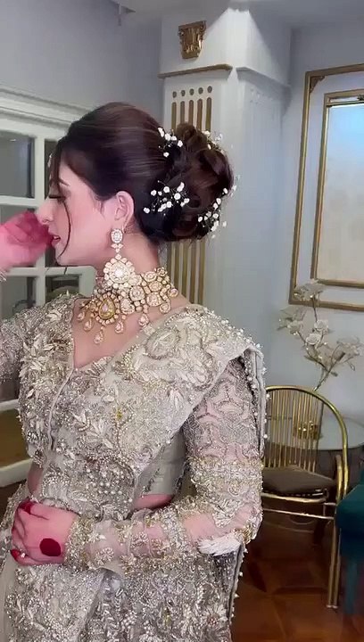 soft walima eye makeup look