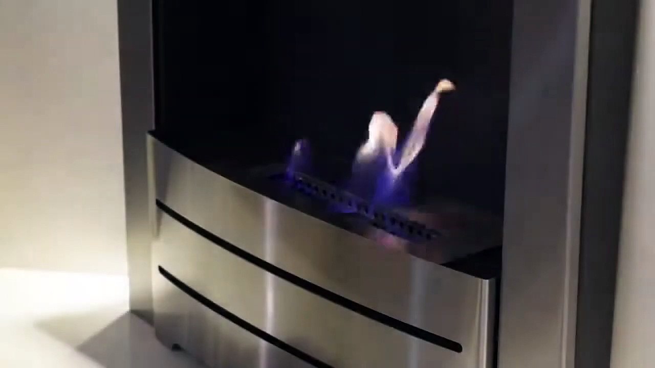 Adam Bio Ethanol Fire in Action