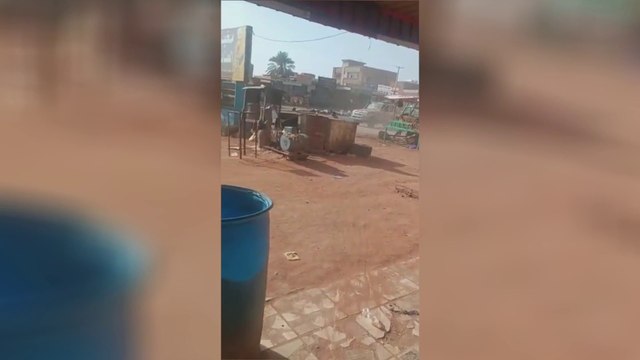 صور لاشتباكات بين الجيش السوداني والدعم السريع في الحلفايا #السودان #العربية