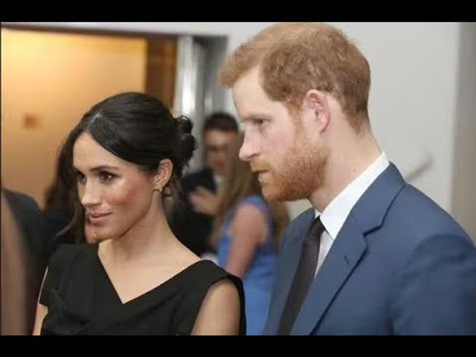 Au moment où Meghan interrompt Harry et `` abaisse son statut à soumis '', affirme un expert