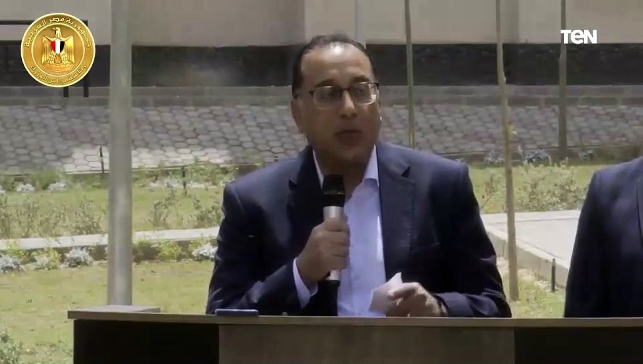 رئيس الوزراء: الدولة لم تقم بزيادة سعر رغيف الخبز ومفيش حكومات تانية تتحمل هذه الأعباء بهذا الحجم