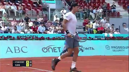 Tomy Etcheverry no pudo frente a Tiafoe y quedó eliminado