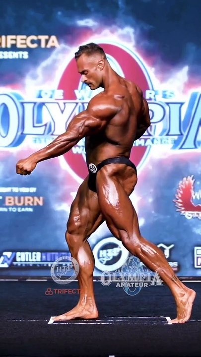 2022 Mr. Olympia Men's Classic Physique Winner...…..