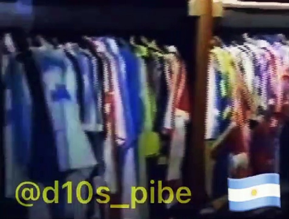 Di