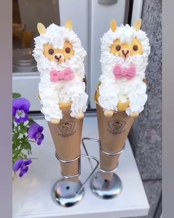名古屋にある世界一かわいい動物クレープ屋さんホイップクリームを大量に使ってアルパカの形を作ってくれる！ #名古屋グルメ